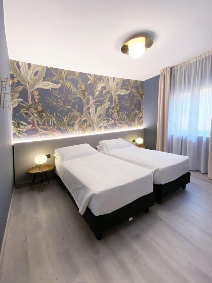 Astoria Hotel 3*