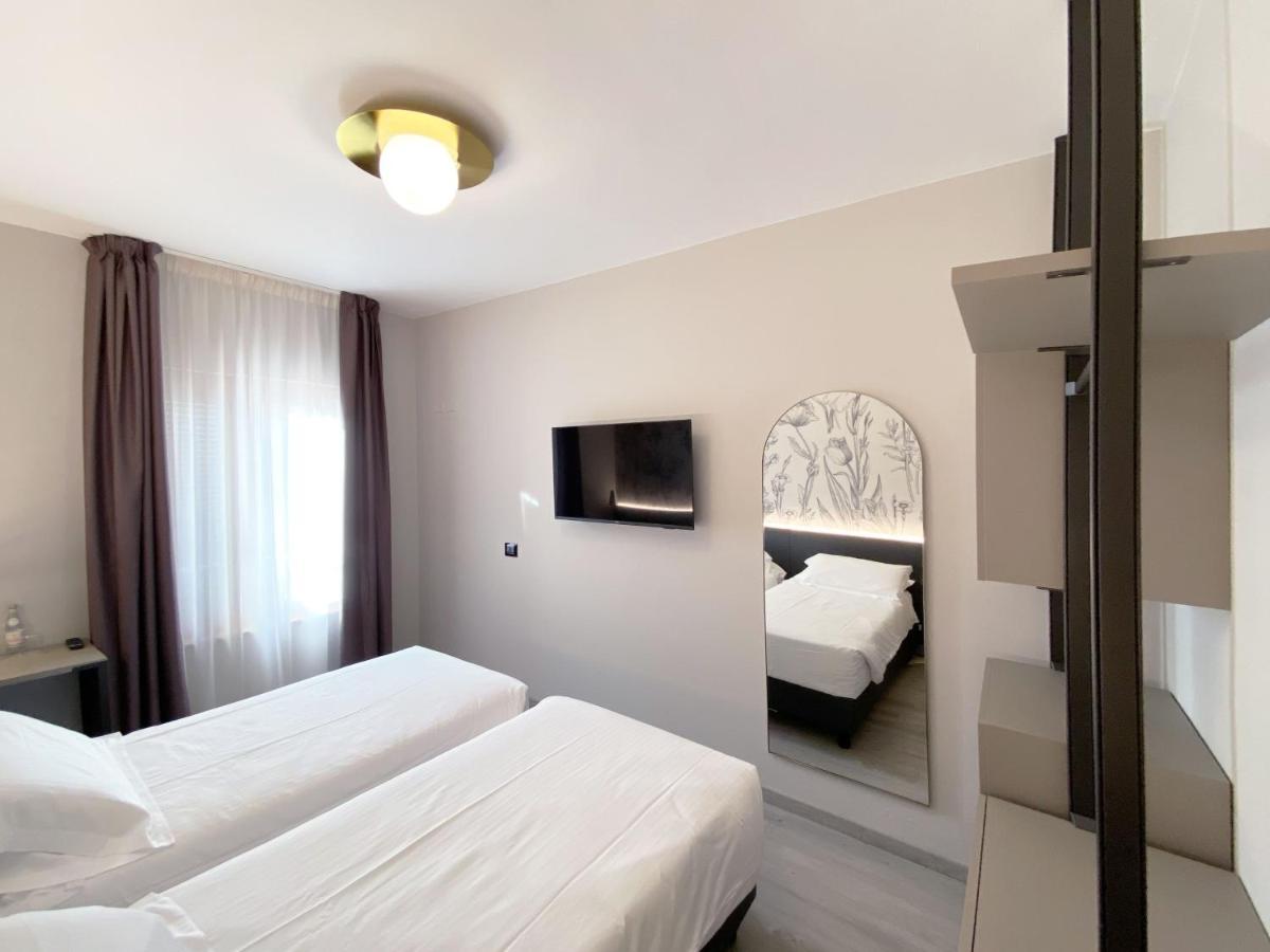 Astoria 3*